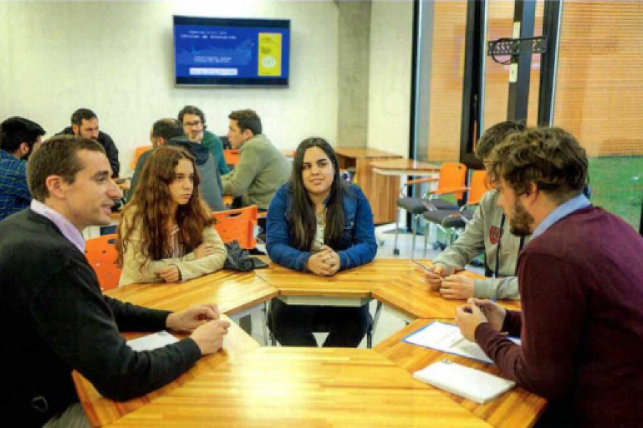 El País (Extracto Suplemento Especial): Impulsa Industria benefició a más de 300 empresas en un año
